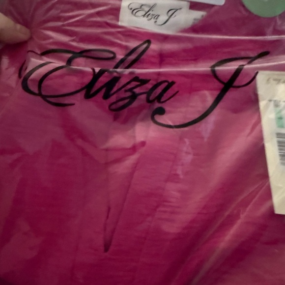 Eliza J Vibrant Hot Pink Long Sleeve Tiered Dress NWT 8 - Picture 6 of 10